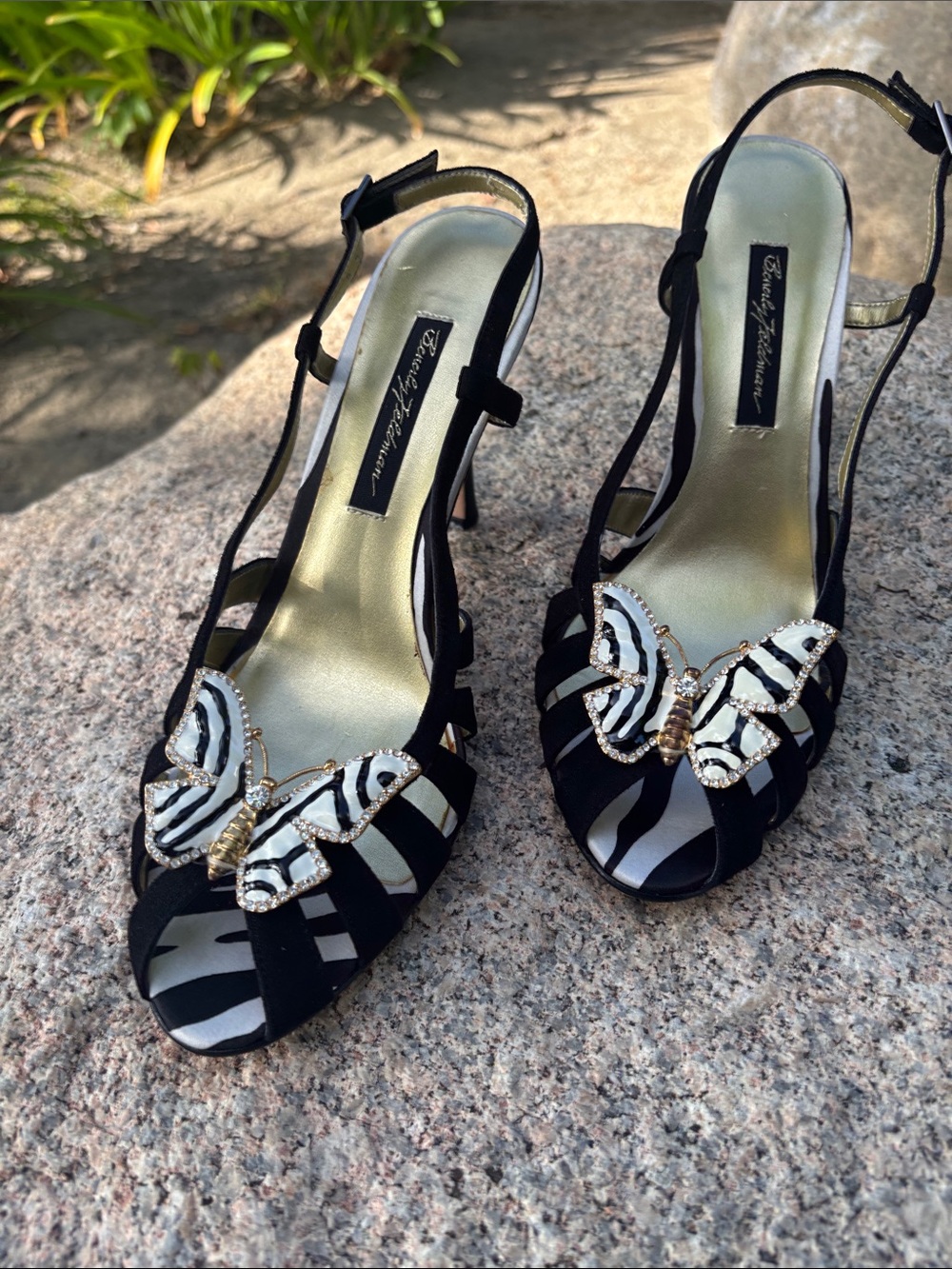 Size 8.5 NWT Beverly Feldman Black Slingback Heels with Zebra Butterfly Accent